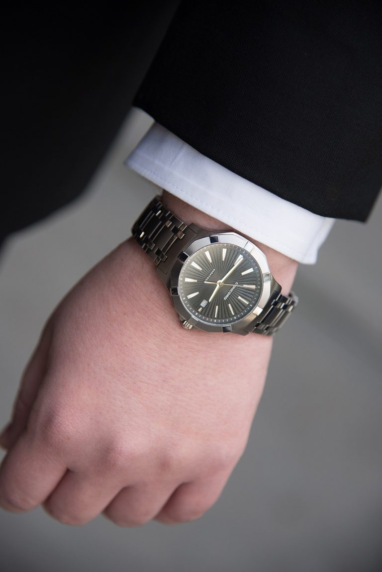 découvrez notre collection exclusive de montres alliant élégance, précision et innovation. trouvez la montre parfaite qui reflète votre style et votre personnalité.