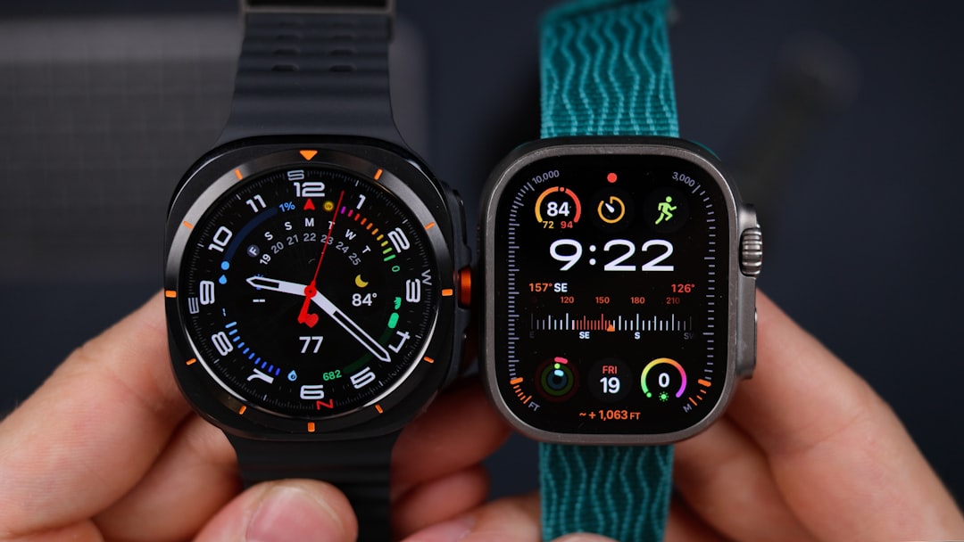 découvrez la comparaison détaillée entre l'apple watch ultra 2 et la series 10 : fonctionnalités, performances, design et autonomie pour choisir la montre connectée qui vous convient.
