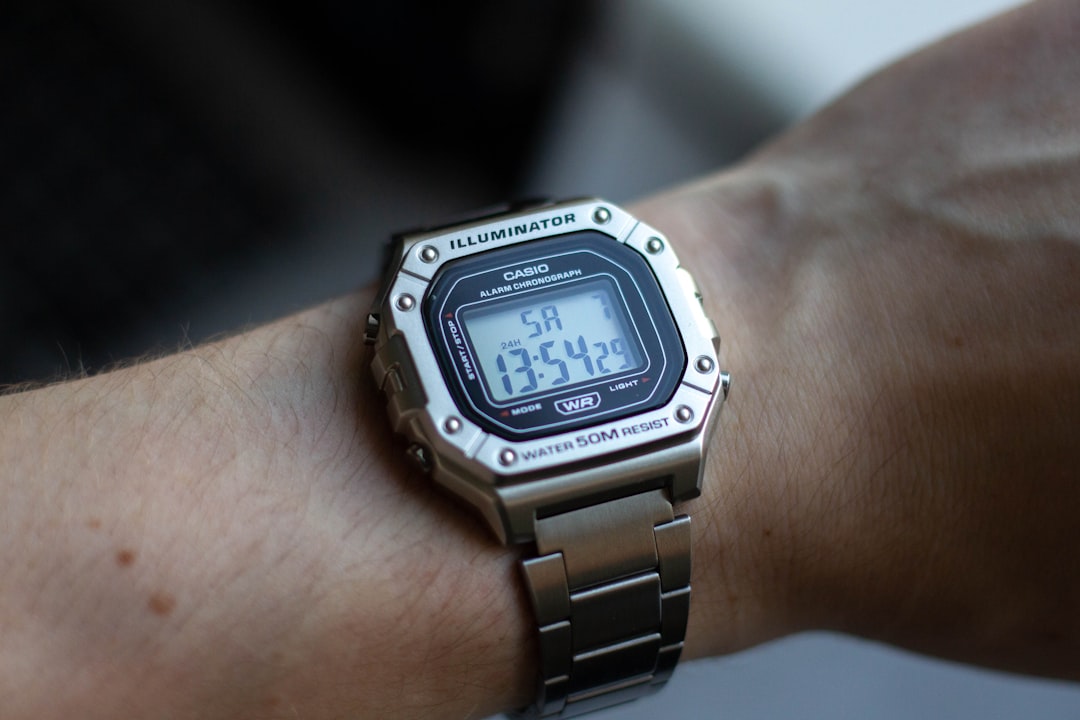 découvrez notre sélection de montres gps précises et performantes, idéales pour le sport, la randonnée et le quotidien. suivi d'activité, localisation en temps réel et design moderne.