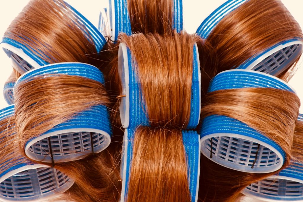 découvrez notre sélection de lisseurs à cheveux pour un coiffage parfait, rapide et facile. obtenez des cheveux lisses, brillants et sans frisottis en un rien de temps.