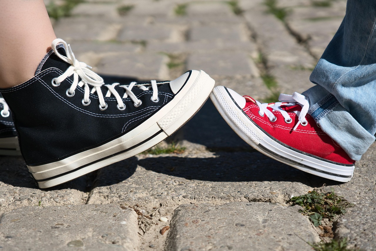 découvrez notre collection de baskets montantes alliant style, confort et tendance. parfaites pour un look urbain moderne et décontracté.