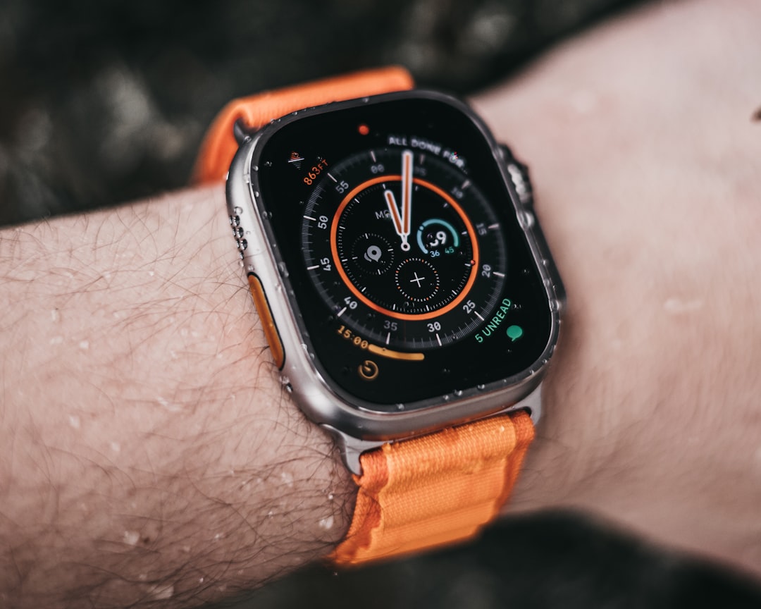 découvrez notre montre connectée outdoor, idéale pour les aventuriers et les sportifs en plein air, avec gps intégré, fréquence cardiaque et résistance aux conditions extrêmes.