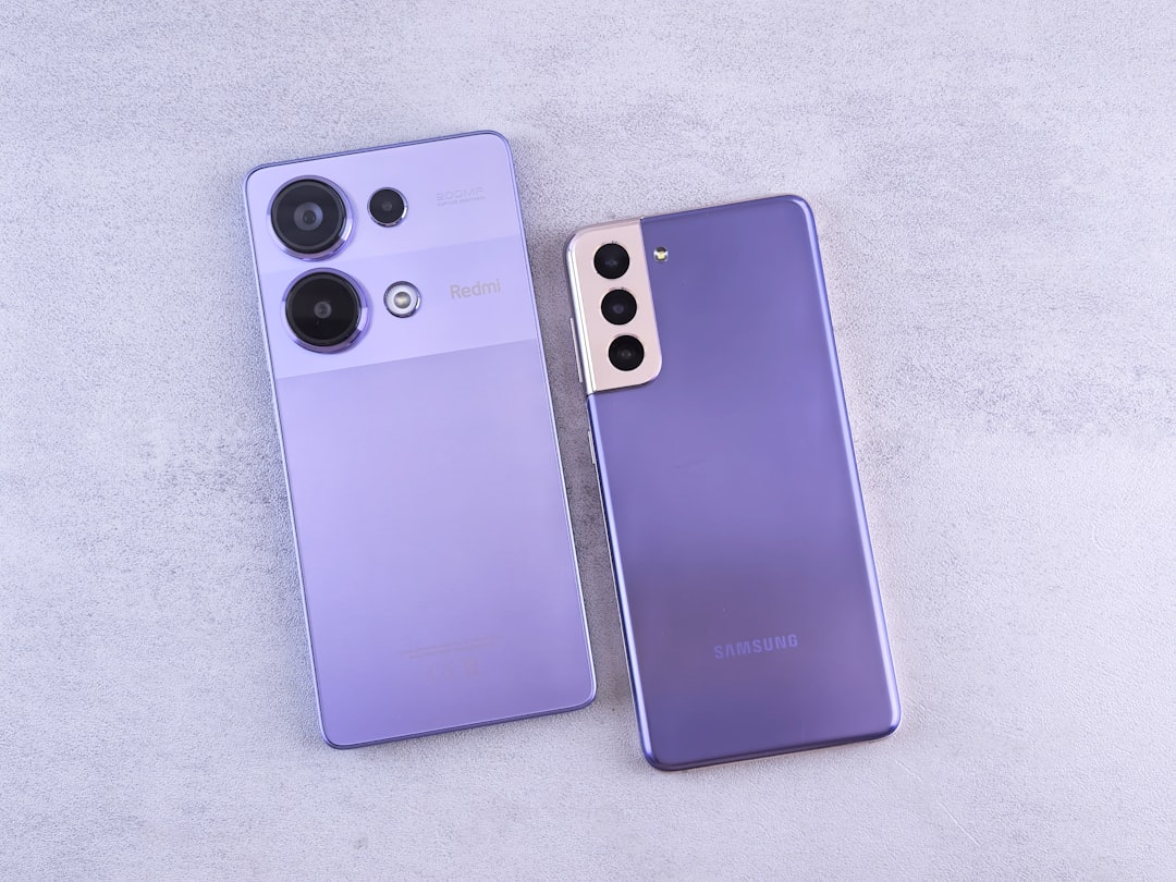 comparaison détaillée entre le samsung galaxy a56 et le galaxy a36 : design, performances, caméra et autonomie pour vous aider à choisir le meilleur smartphone adapté à vos besoins.