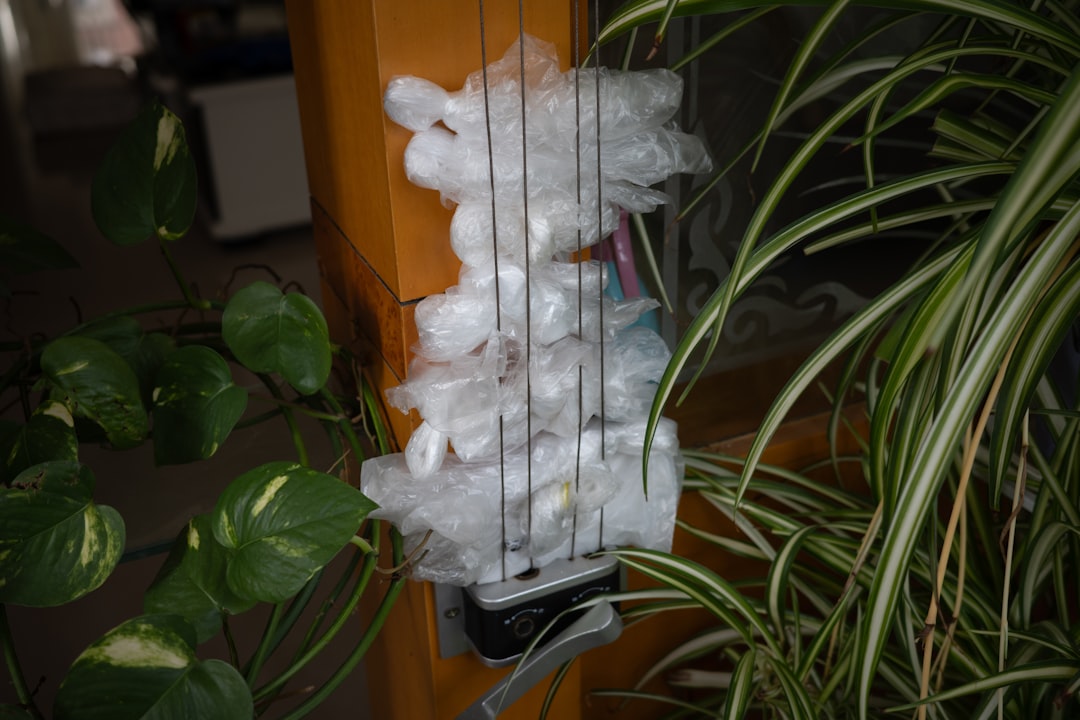 purificateur d'air intelligent : améliorez la qualité de l'air chez vous grâce à une technologie avancée et un contrôle facile via smartphone pour un environnement plus sain.