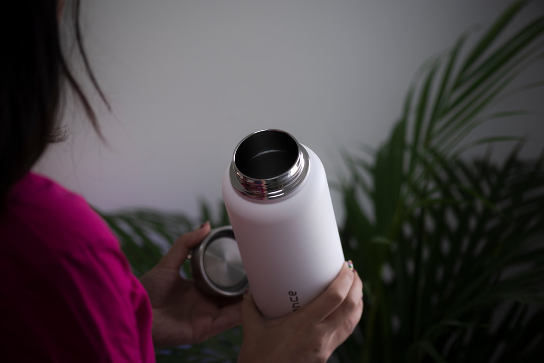 découvrez notre purificateur d'air intelligent, conçu pour améliorer la qualité de l'air de votre intérieur grâce à une technologie avancée et une utilisation facile.