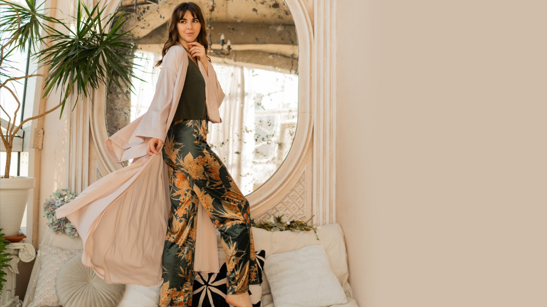 Pantalon en soie : quelles pièces associer pour une tenue élégante ?