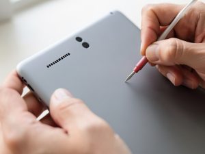 Haut‑parleur Lenovo qui grésille : diagnostic et réparation facile